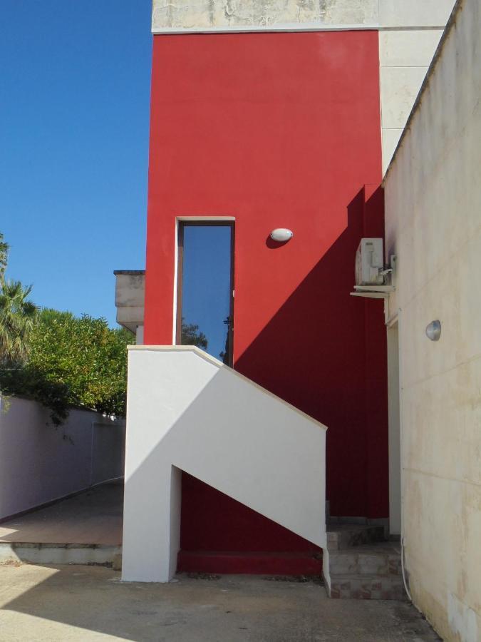 Il Giardino Degli Ulivi Bed & Breakfast กาลาตีนา ภายนอก รูปภาพ
